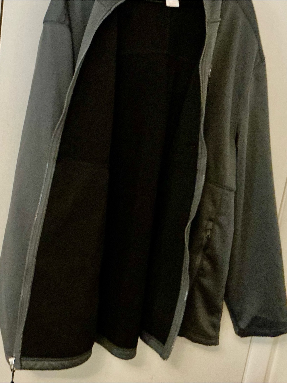 Ozark Trail dark gray Fleece Jacket with Orange Logo Tag - Picture 2 of 6